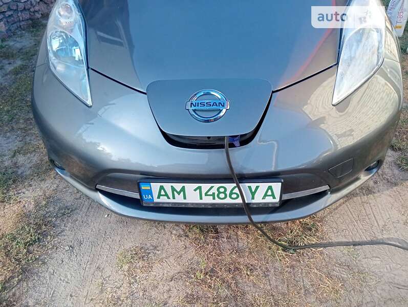 Хетчбек Nissan Leaf 2014 в Житомирі