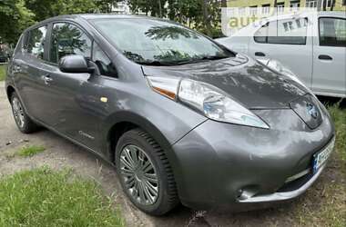 Хетчбек Nissan Leaf 2015 в Києві