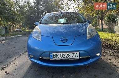 Хетчбек Nissan Leaf 2011 в Рівному