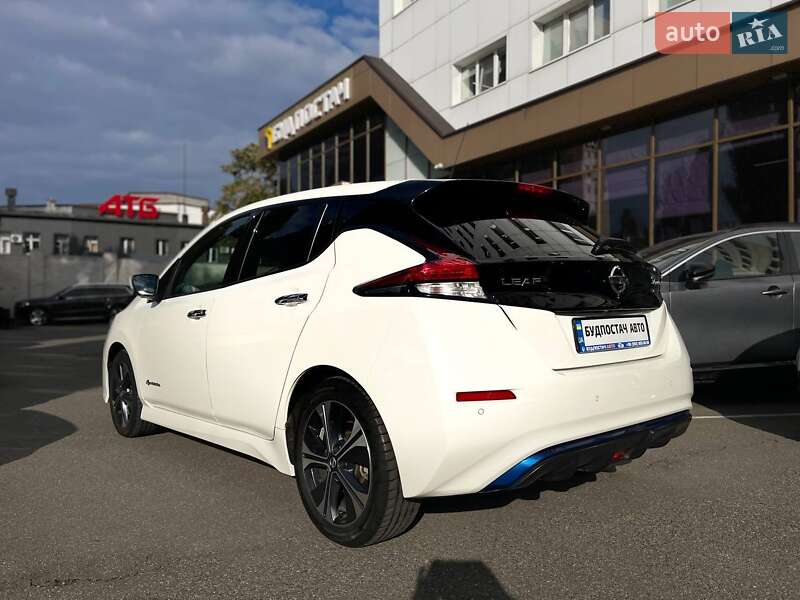 Хетчбек Nissan Leaf 2019 в Києві