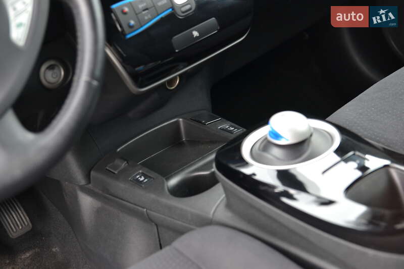 Хэтчбек Nissan Leaf 2016 в Луцке фото 19 Хэтчбек Nissan Leaf 2016 в Луцке