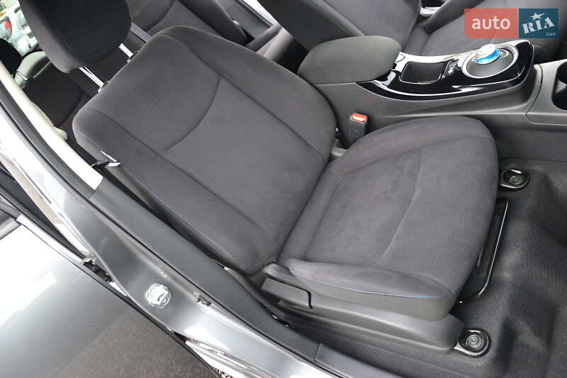 Хэтчбек Nissan Leaf 2016 в Луцке фото 24 Хэтчбек Nissan Leaf 2016 в Луцке