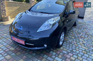 Хетчбек Nissan Leaf 2015 в Чернівцях