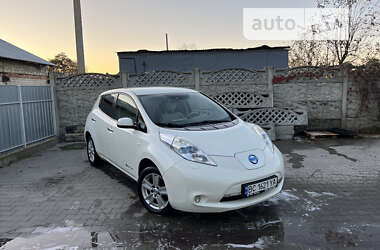 Хетчбек Nissan Leaf 2012 в Стрию