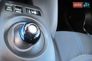 Хэтчбек Nissan Leaf 2021 в Киеве