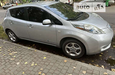 Хэтчбек Nissan Leaf 2011 в Одессе