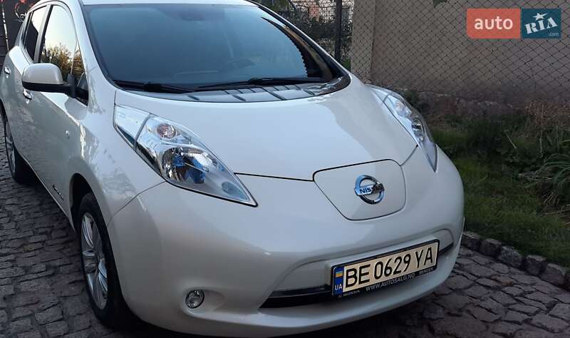 Хэтчбек Nissan Leaf 2014 в Первомайске