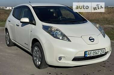 Хэтчбек Nissan Leaf 2014 в Днепре