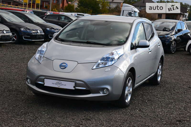 Хетчбек Nissan Leaf 2013 в Луцьку