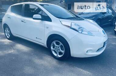 Хэтчбек Nissan Leaf 2015 в Одессе