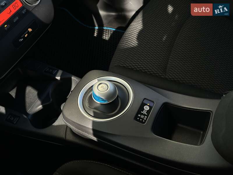 Хэтчбек Nissan Leaf 2014 в Одессе