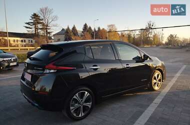 Хэтчбек Nissan Leaf 2019 в 