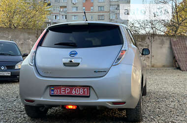 Хэтчбек Nissan Leaf 2012 в Стрые