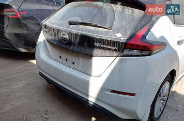 Хетчбек Nissan Leaf 2022 в 