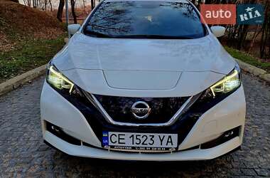 Хэтчбек Nissan Leaf 2019 в 