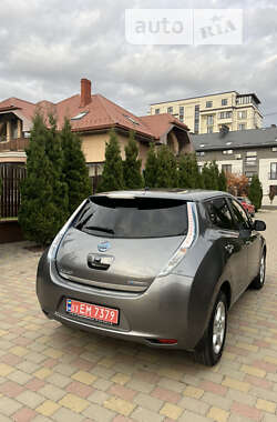 Хэтчбек Nissan Leaf 2014 в Ужгороде