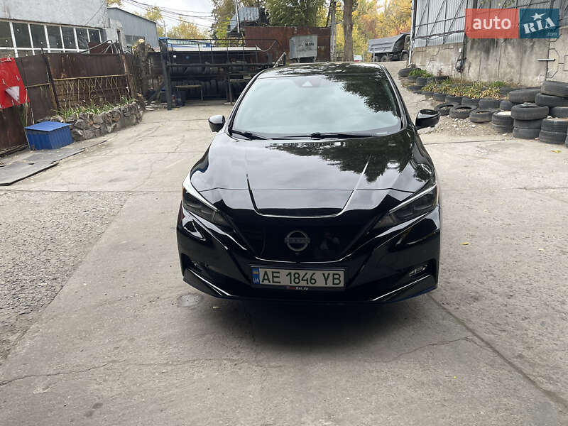 Хэтчбек Nissan Leaf 2019 в Днепре