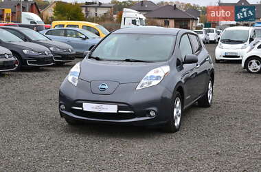 Хетчбек Nissan Leaf 2014 в 