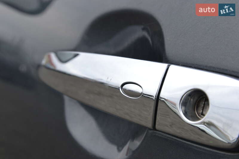 Хетчбек Nissan Leaf 2014 в Луцьку