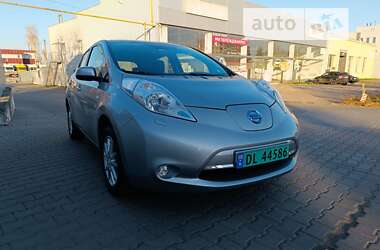 Хетчбек Nissan Leaf 2015 в Рівному