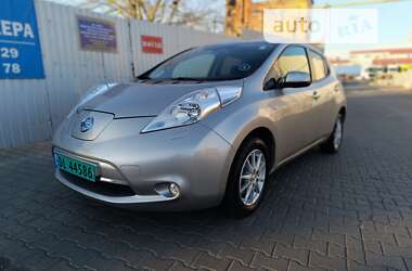 Хетчбек Nissan Leaf 2015 в Рівному