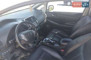 Хэтчбек Nissan Leaf 2015 в Хмельницком
