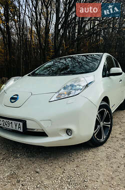 Хетчбек Nissan Leaf 2011 в Львові