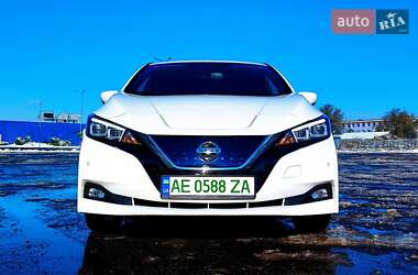 Хетчбек Nissan Leaf 2020 в Дніпрі