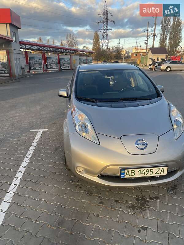 Хэтчбек Nissan Leaf 2014 в Виннице фото 3 Хэтчбек Nissan Leaf 2014 в Виннице