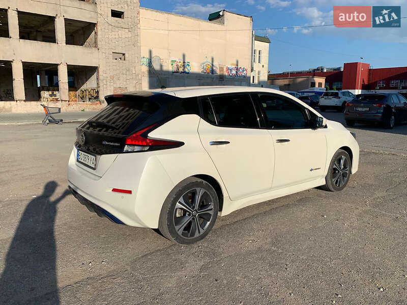 Хетчбек Nissan Leaf 2019 в Тернополі фото 6 Хетчбек Nissan Leaf 2019 в Тернополі