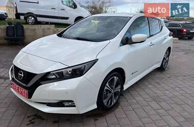 Хетчбек Nissan Leaf 2018 в Дубні