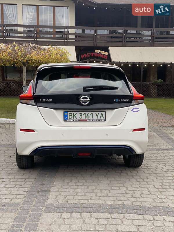Хэтчбек Nissan Leaf 2018 в Ровно