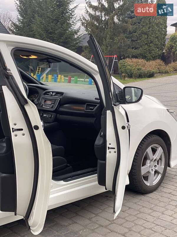 Хэтчбек Nissan Leaf 2018 в Ровно