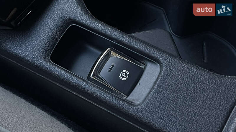 Хэтчбек Nissan Leaf 2018 в Одессе