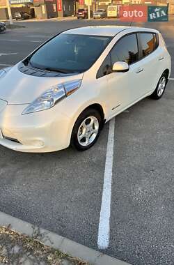 Хетчбек Nissan Leaf 2013 в Білій Церкві