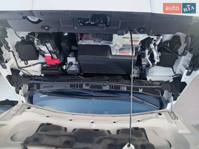 Хетчбек Nissan Leaf 2022 в Дніпрі