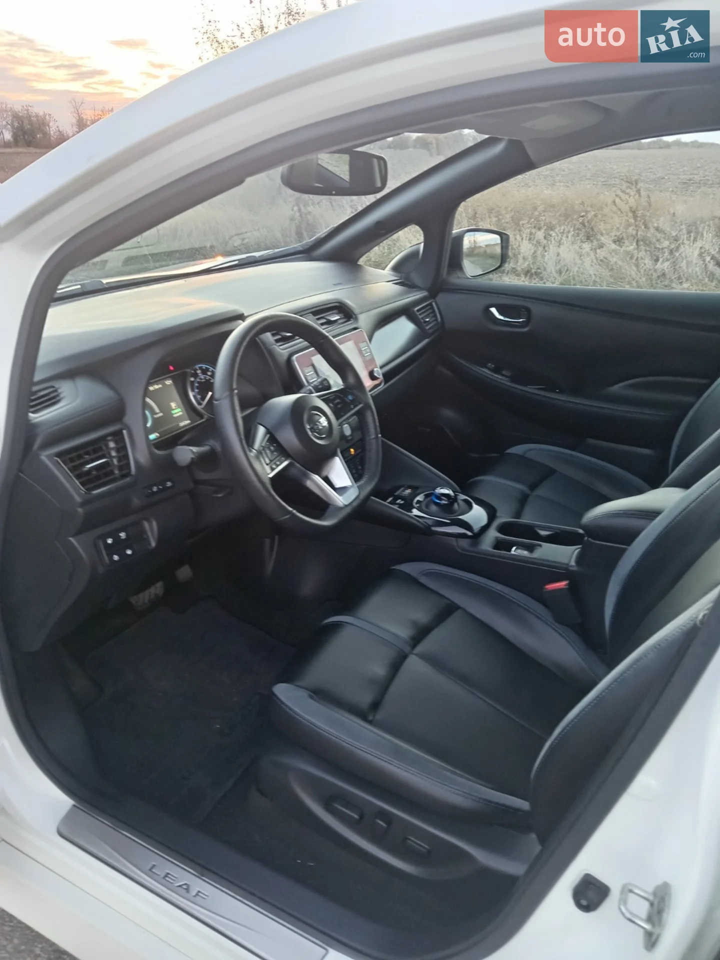 2022 Nissan Leaf - мініатюра 16