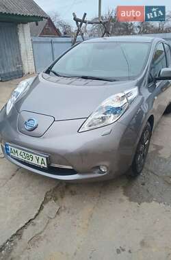 Хетчбек Nissan Leaf 2015 в Житомирі