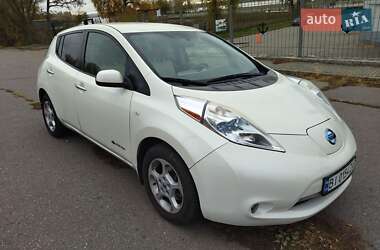 Хетчбек Nissan Leaf 2011 в Кременчуці