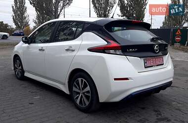 Хетчбек Nissan Leaf 2019 в Дніпрі