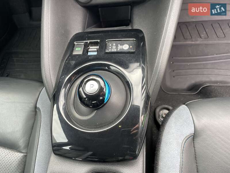 Хэтчбек Nissan Leaf 2018 в Одессе