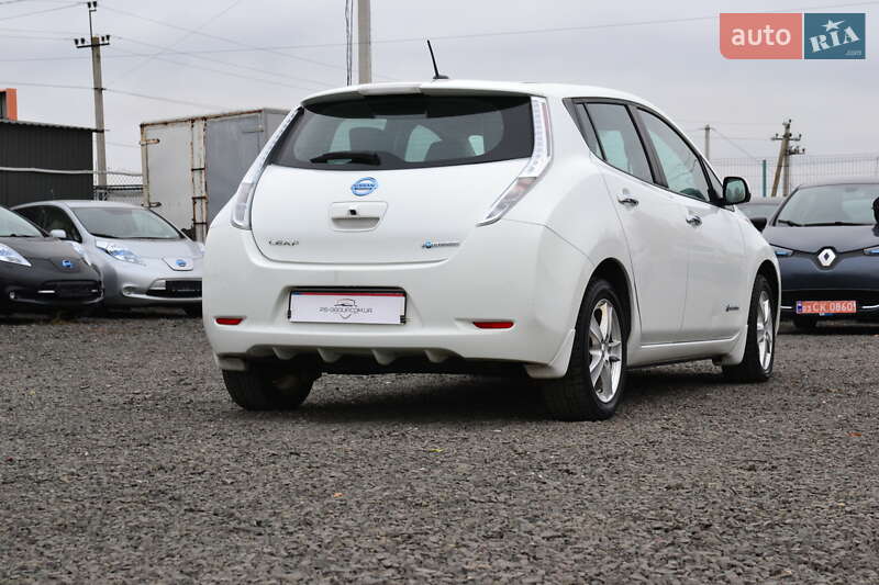 Хетчбек Nissan Leaf 2015 в Луцьку