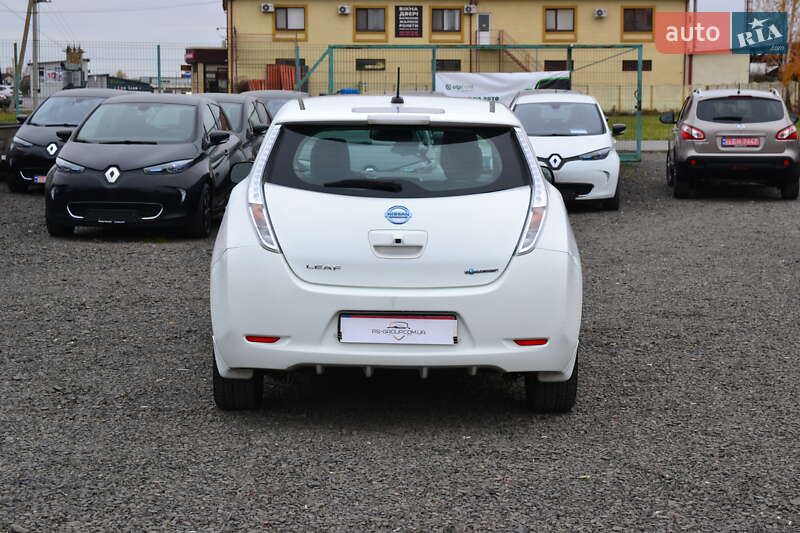 Хетчбек Nissan Leaf 2015 в Луцьку