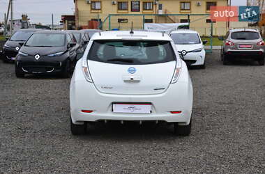 Хэтчбек Nissan Leaf 2015 в 