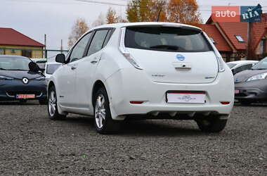 Хэтчбек Nissan Leaf 2015 в 