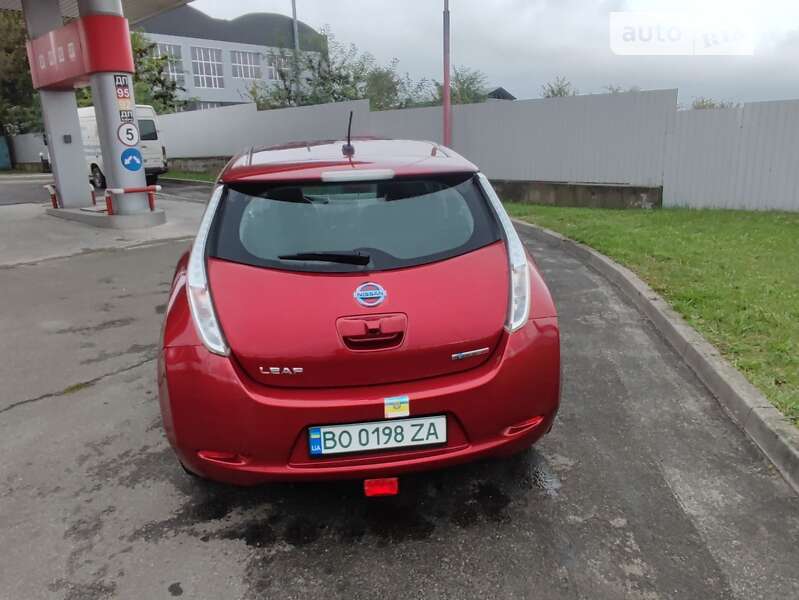 Хэтчбек Nissan Leaf 2014 в Тернополе
