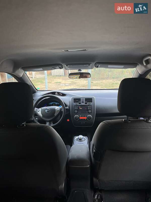 Хэтчбек Nissan Leaf 2013 в Сумах