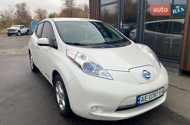 Хетчбек Nissan Leaf 2013 в Дніпрі