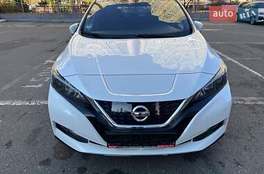 Хэтчбек Nissan Leaf 2020 в Киеве