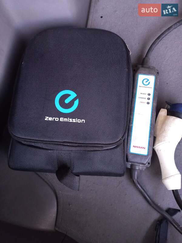 Хэтчбек Nissan Leaf 2013 в Львове фото 16 Хэтчбек Nissan Leaf 2013 в Львове